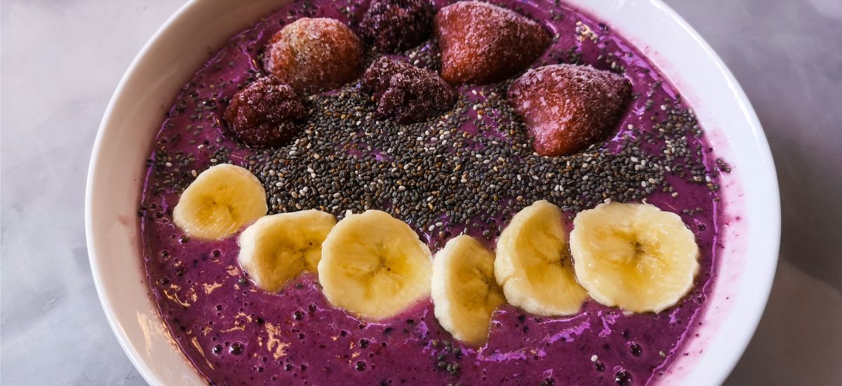 Weight-Loss Berry Smoothie Bowl