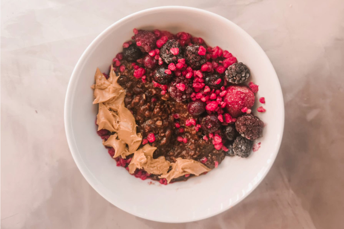 Oats Breakfast | Healthy Easy Chocolate Oatmeallate-breakfast