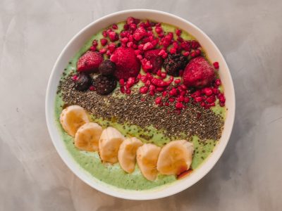 DavishlyFit Green smoothie bowl